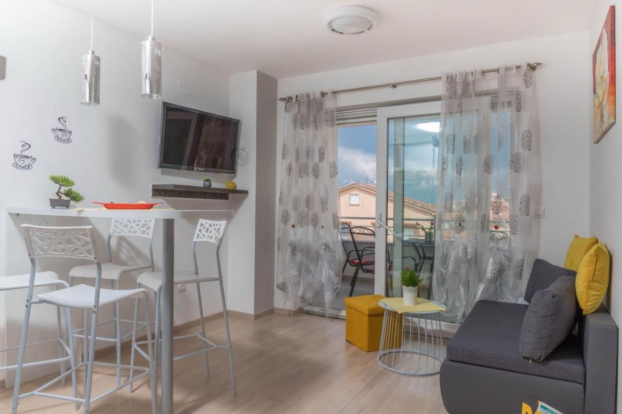 Apartamento Michelle Crikvenica Exterior foto