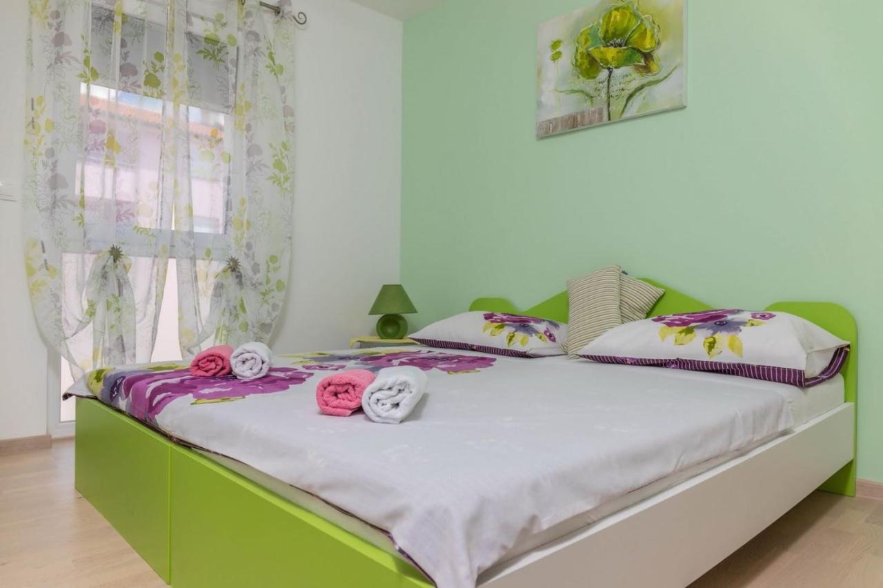 Apartamento Michelle Crikvenica Exterior foto